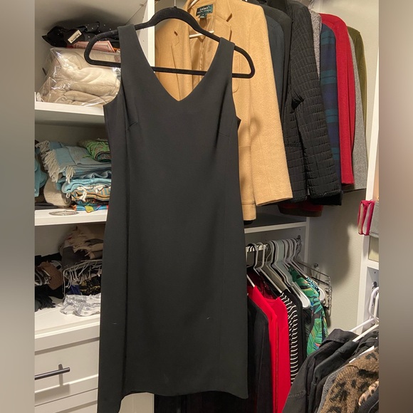 LBD - Jones New York Black V-Neck Dress - Picture 14 of 14